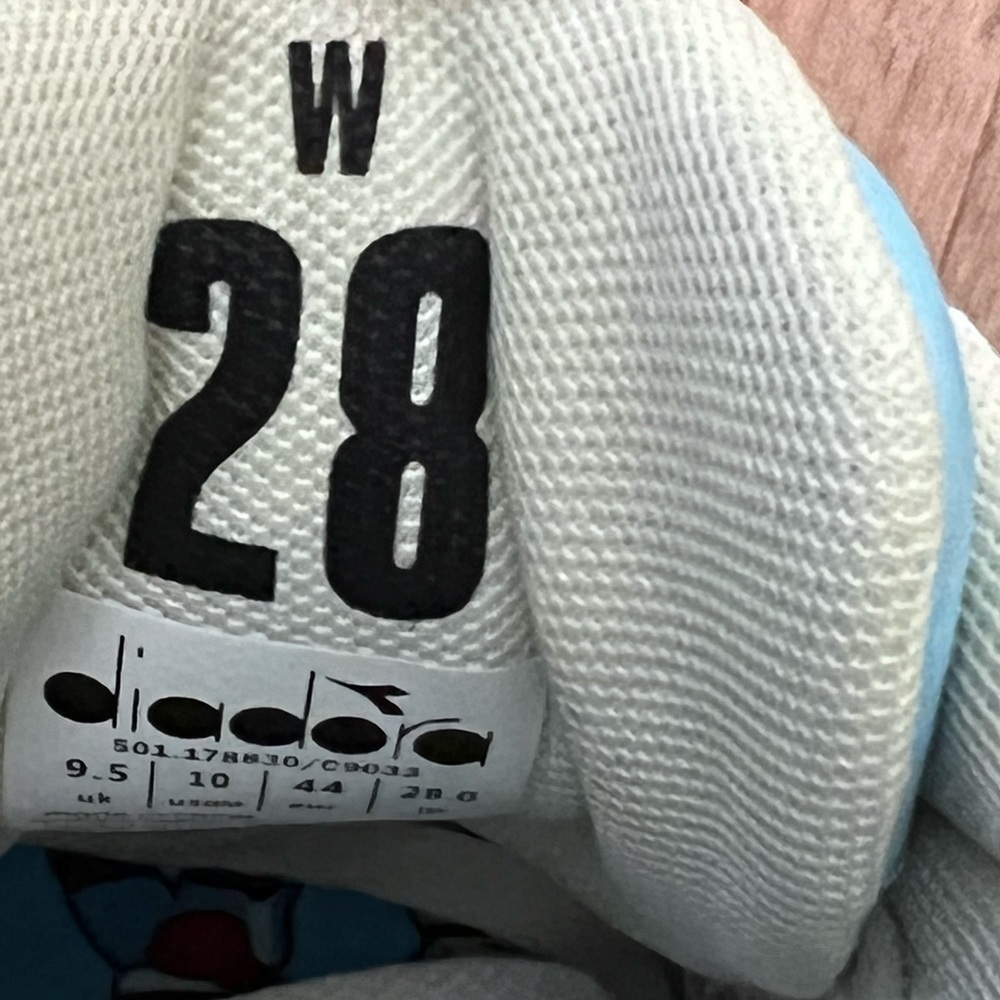 Diadora x Foot Locker “Rocky Vs.” Clubber Lang N.9002 - Picture 5 of 7